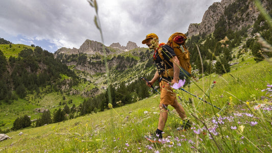 How to Stay Clean While Backpacking and Camping Without a Shower